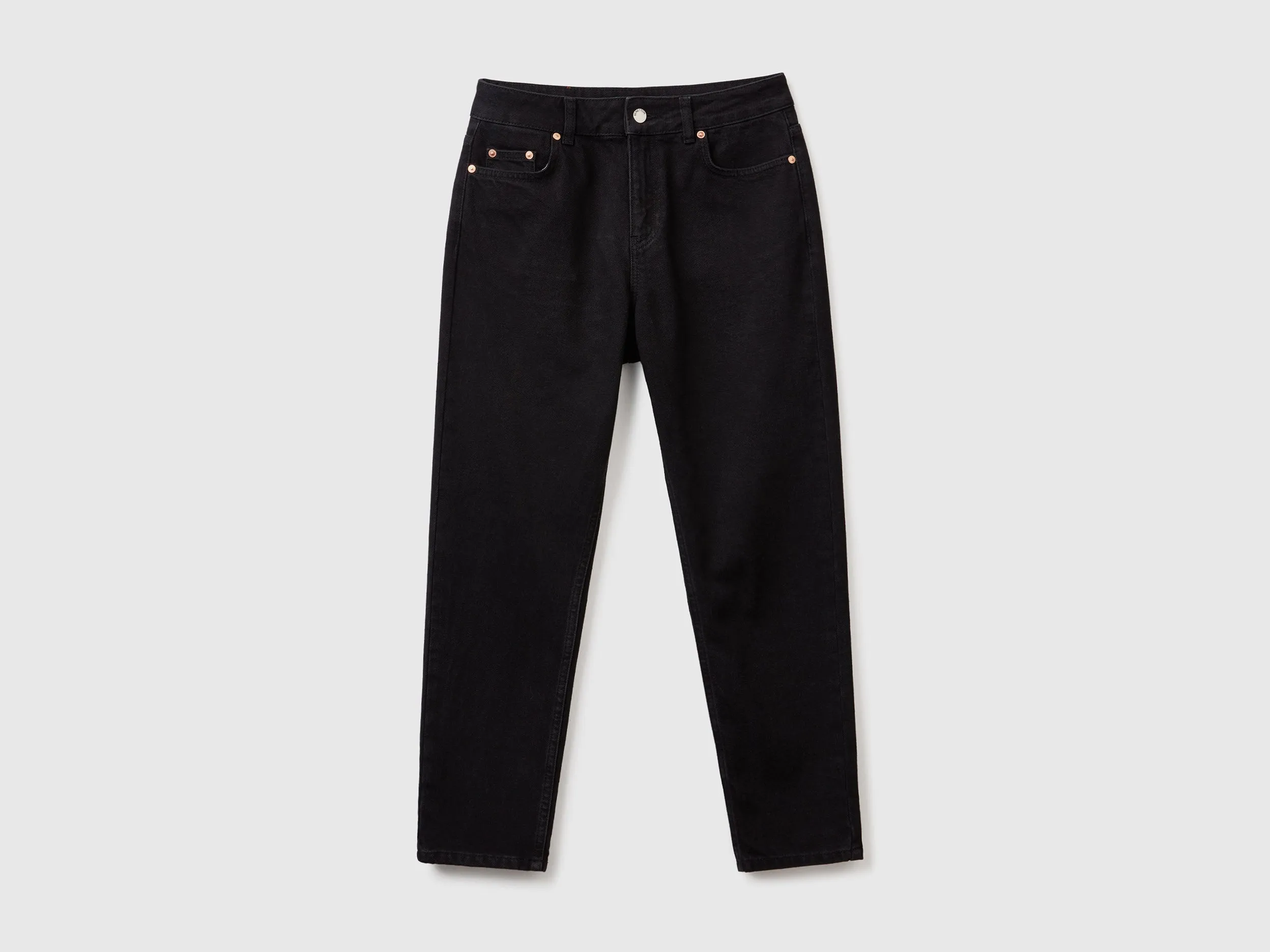 Cropped high-waisted jeans